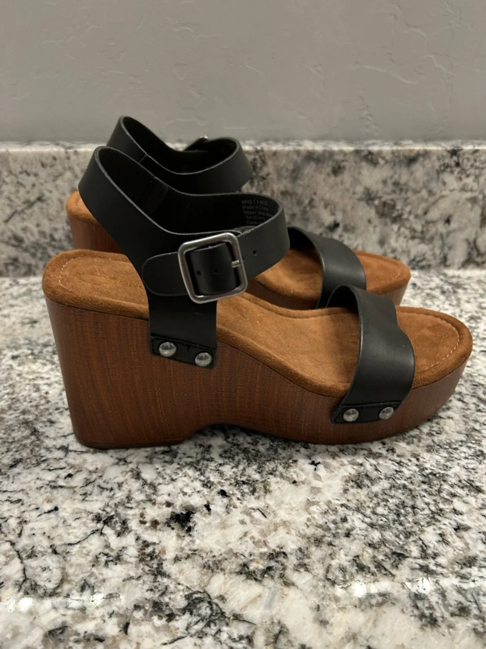 SONOMA GOODS FOR LIFE ORTHOLITE ECO STYLE FLORELLA BLACK WEDGE SANDALS 7.5
